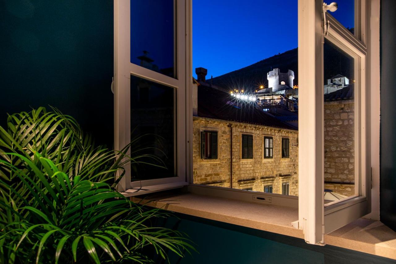 Two Bedroom Luxury Sorgo Cerva In Old Town